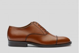 Brown oxford cup toe